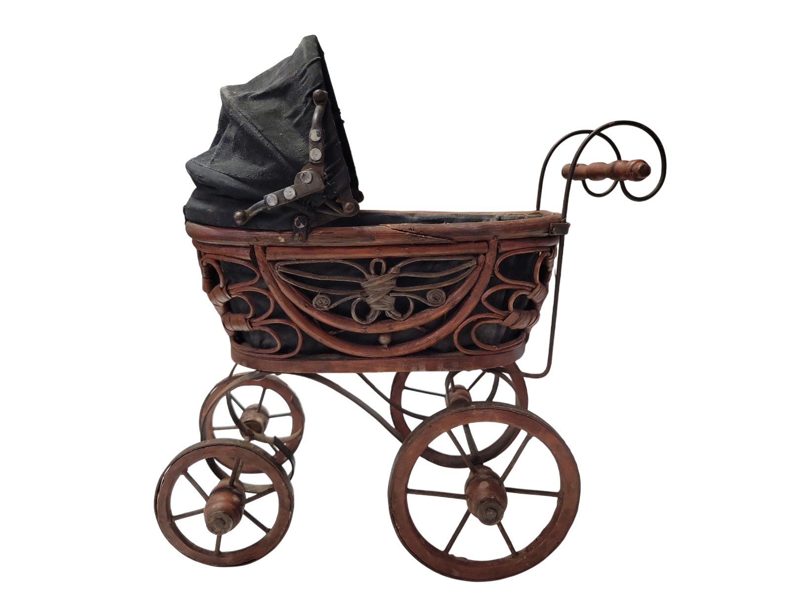 Vintage Victorian Wicker Ratten Baby Doll Carriage Stroller Pram Buggy