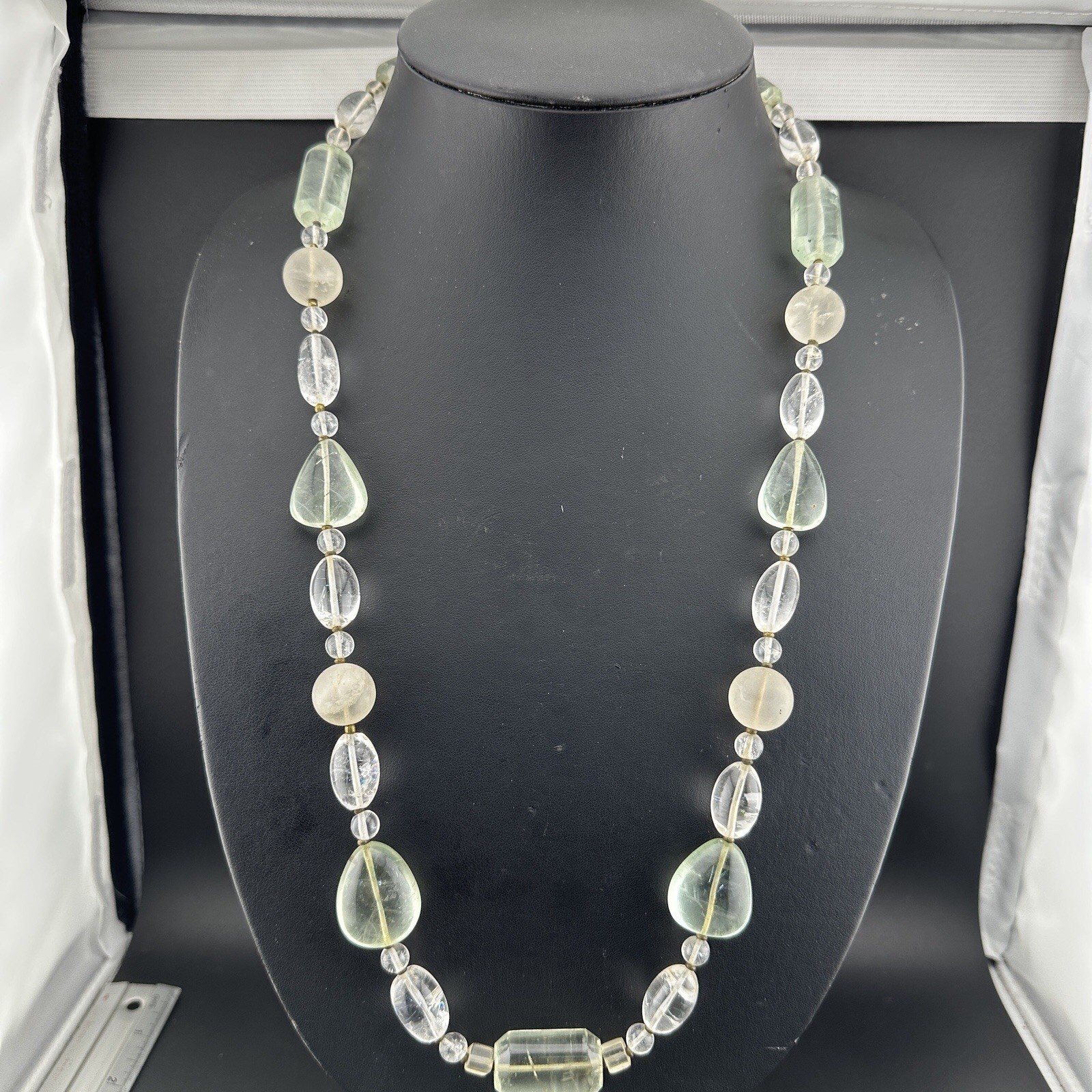 Vintage Himalayan Regions Crystals And Flow rite Beads Carving Necklace Rare