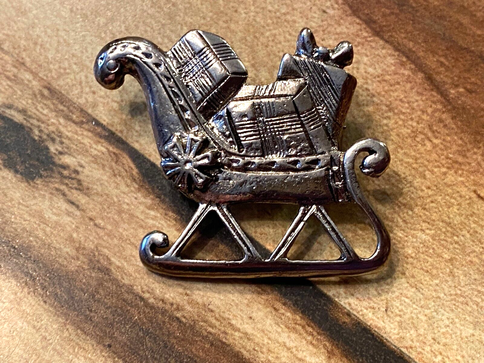 Vintage Silvertone Sleigh Christmas Pin 1 7/8"