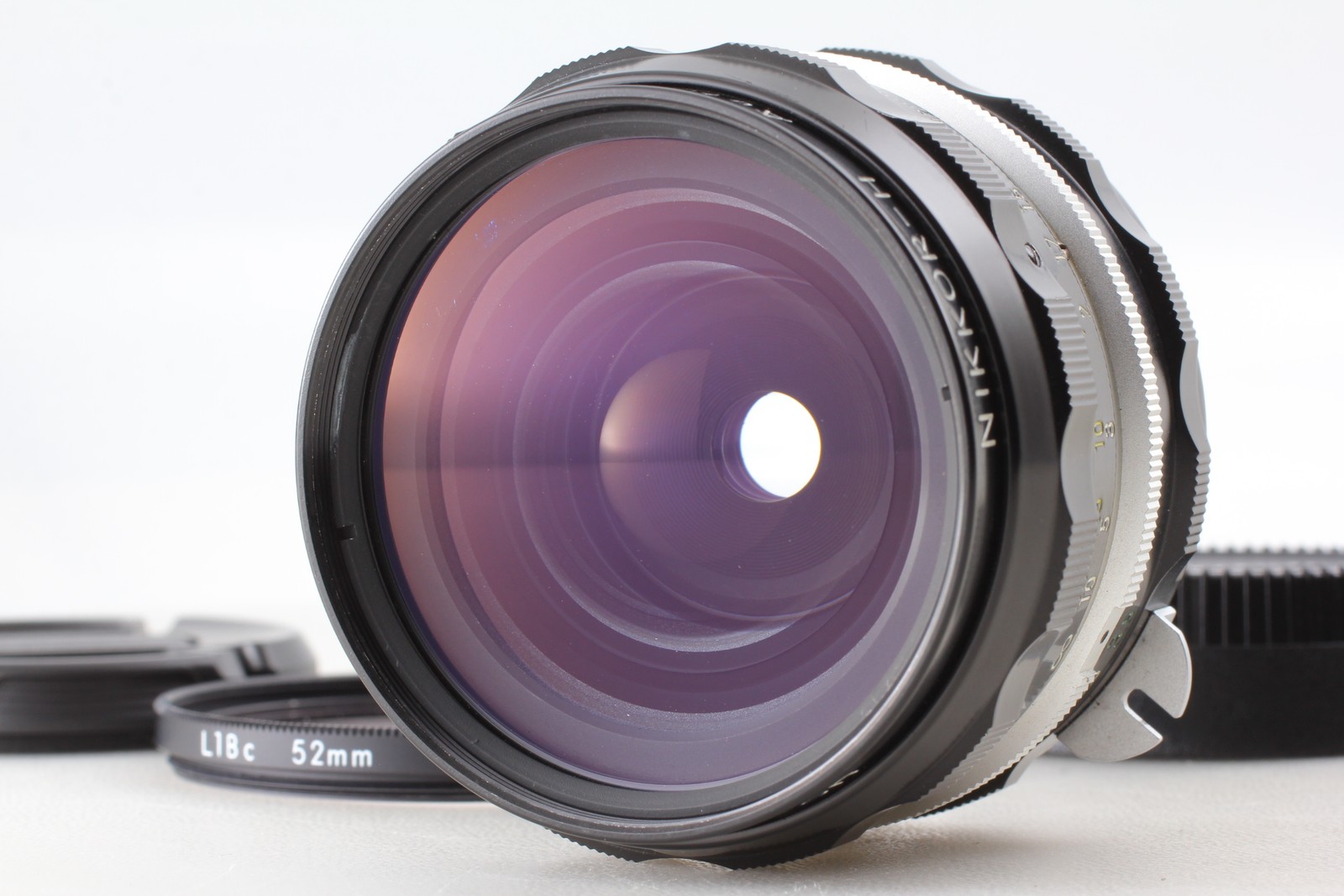 [Exc+5] Exc+5 : Nikon NIKKOR-H Auto 28mm f3.5 Non Ai Wide Angle Prime Lens JAPAN