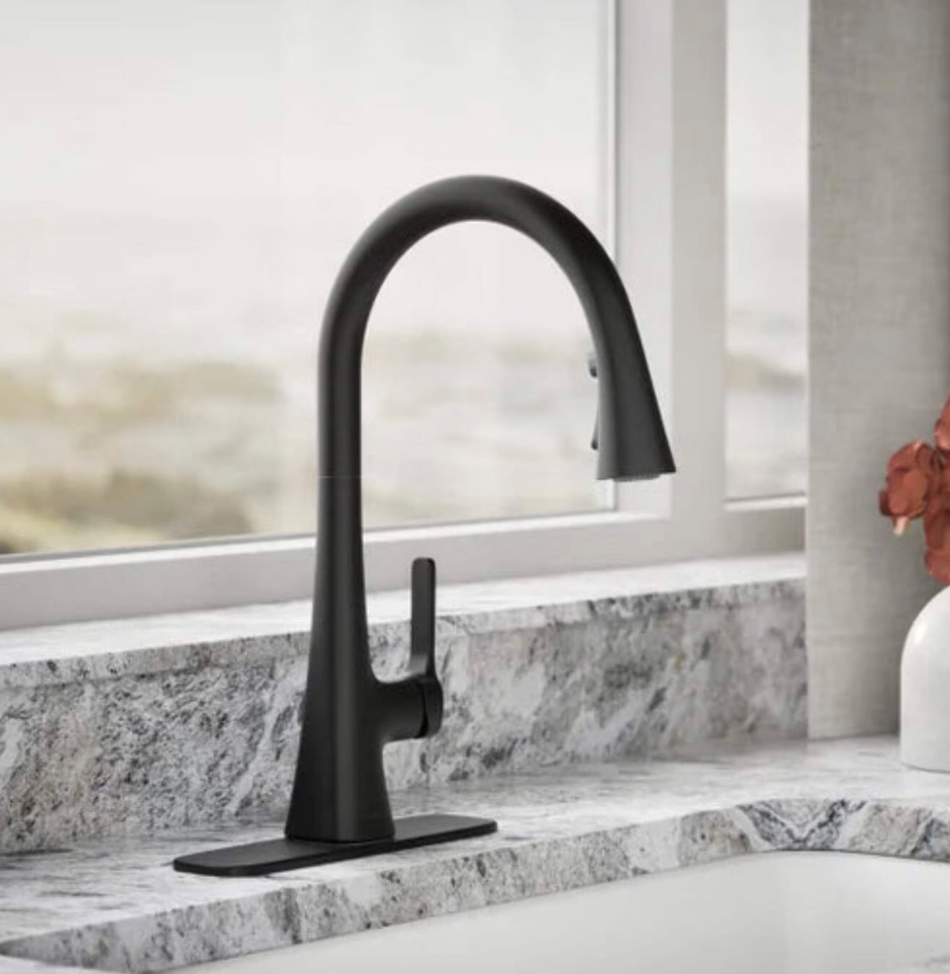 KOHLER PULL -DOWN KITCHEN FAUCET MATTE BLACK FINISH