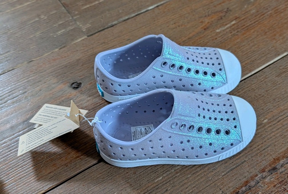 NIB Native Jefferson bio bling future purple bling/white toddler size 8