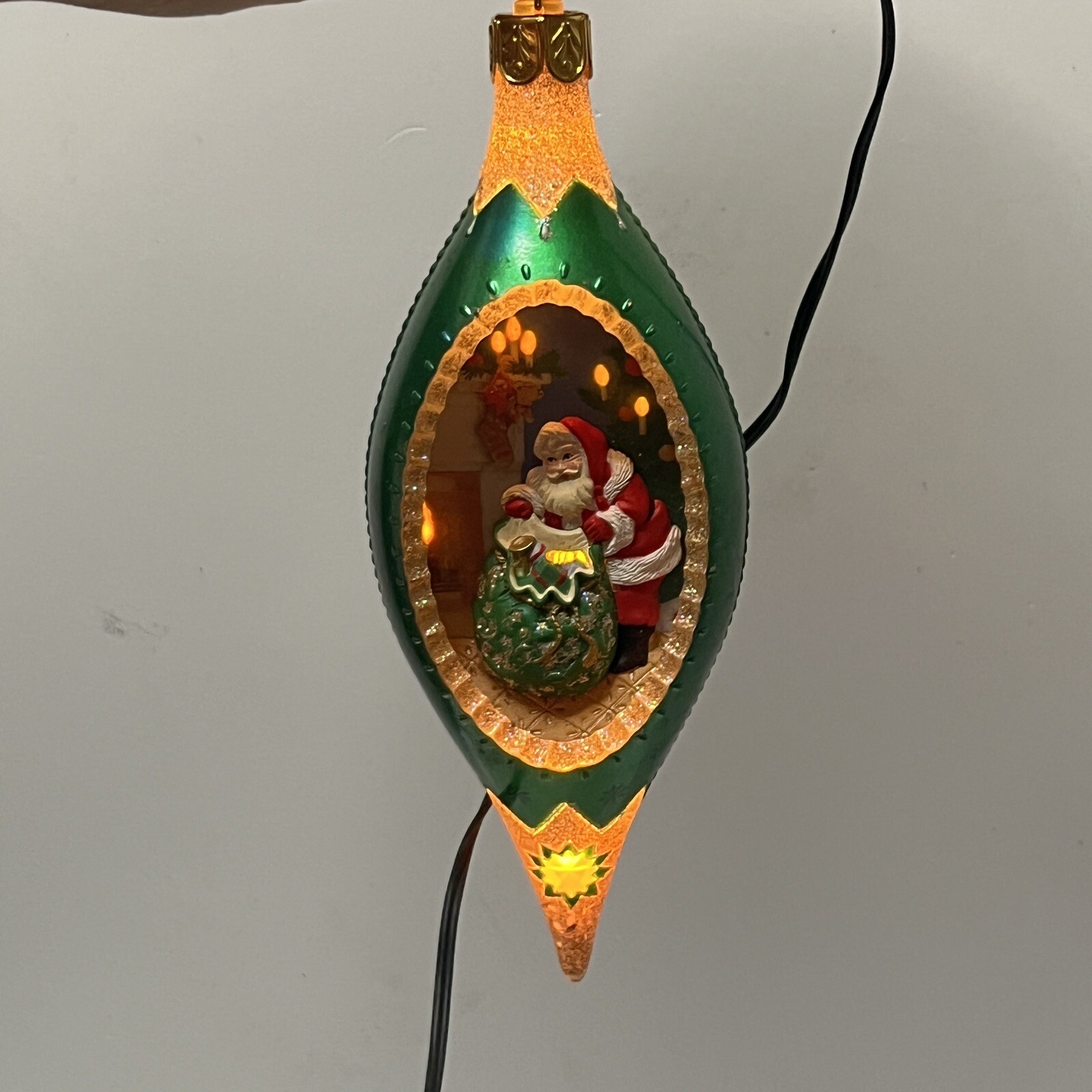 Hallmark Illuminations PowerBox  & 1 Light Christmas Santa Ornament  Working @