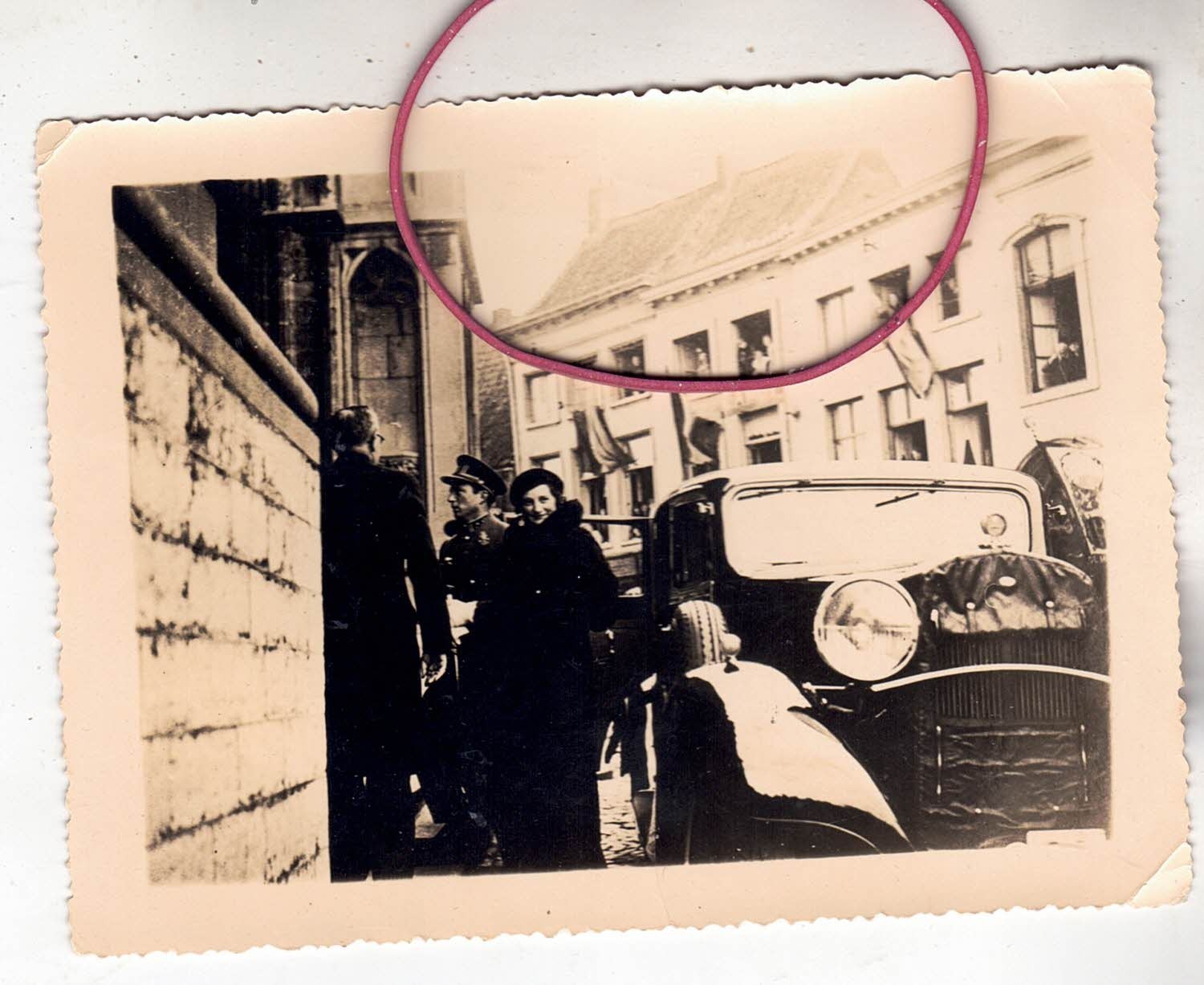 PHOTO PHOTO CAR AUTOMOBILES BRAND TO DETERMINE