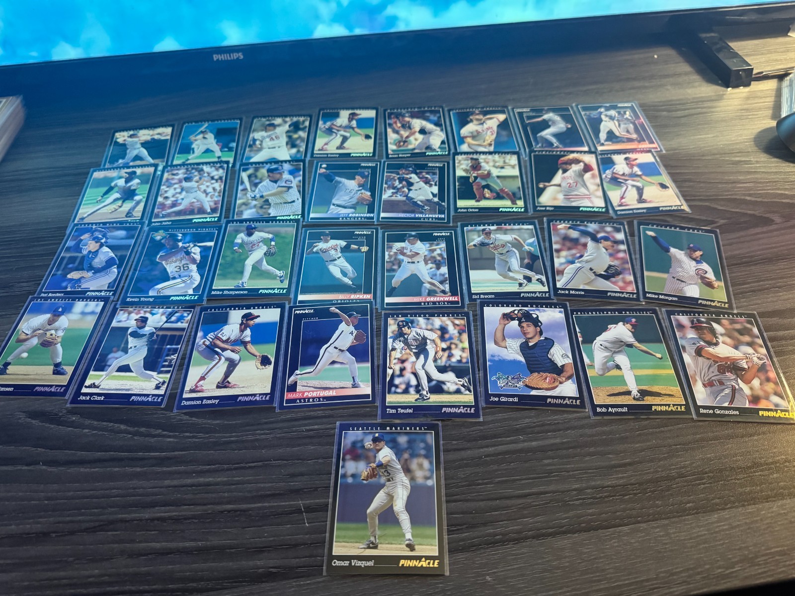 Lot of Vintage Baseball Cards(279)