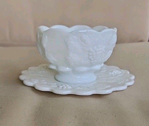 Westmoreland Milk Glass Paneled Grape Pedestal Berry Bowl w Underplate