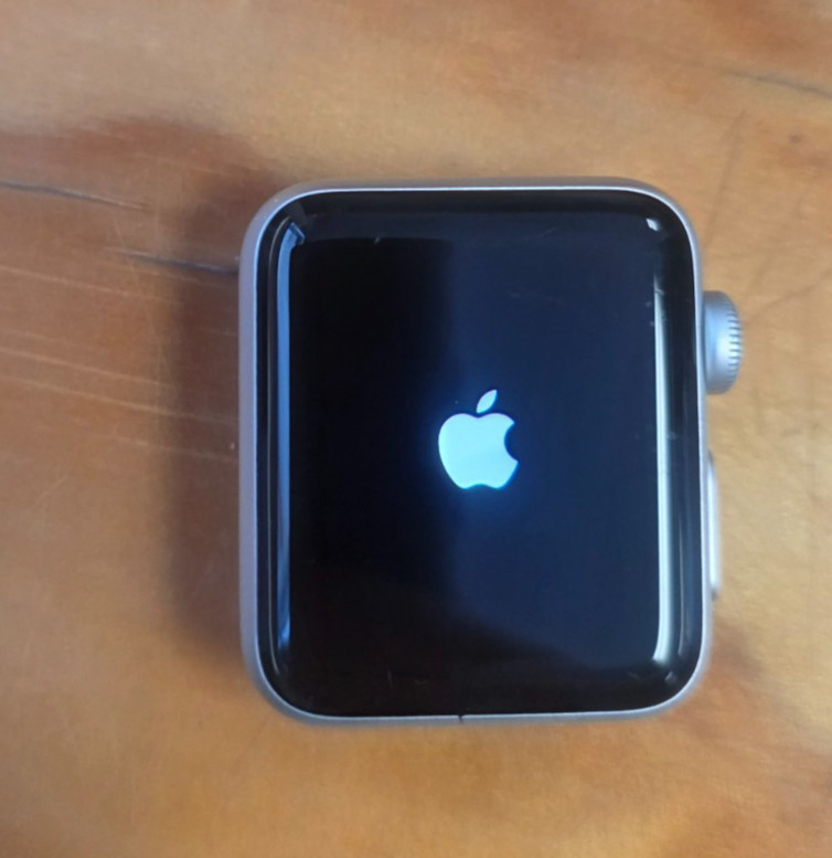 Apple MTF02LL/A IWATCH A1858 38MM 8GB SERIES 3 GPS ONLY FOR PARTS