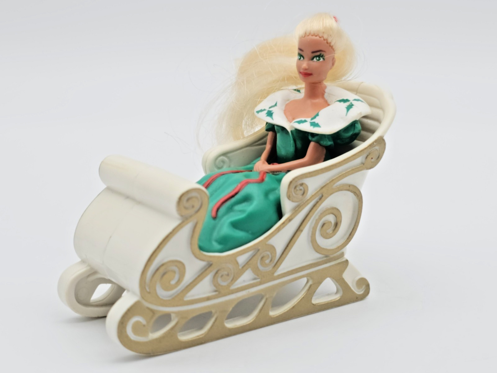 1995 Mattel Holiday Blond Barbie #1 In Sleigh McDonalds Happy Meal Toy 3" Tall