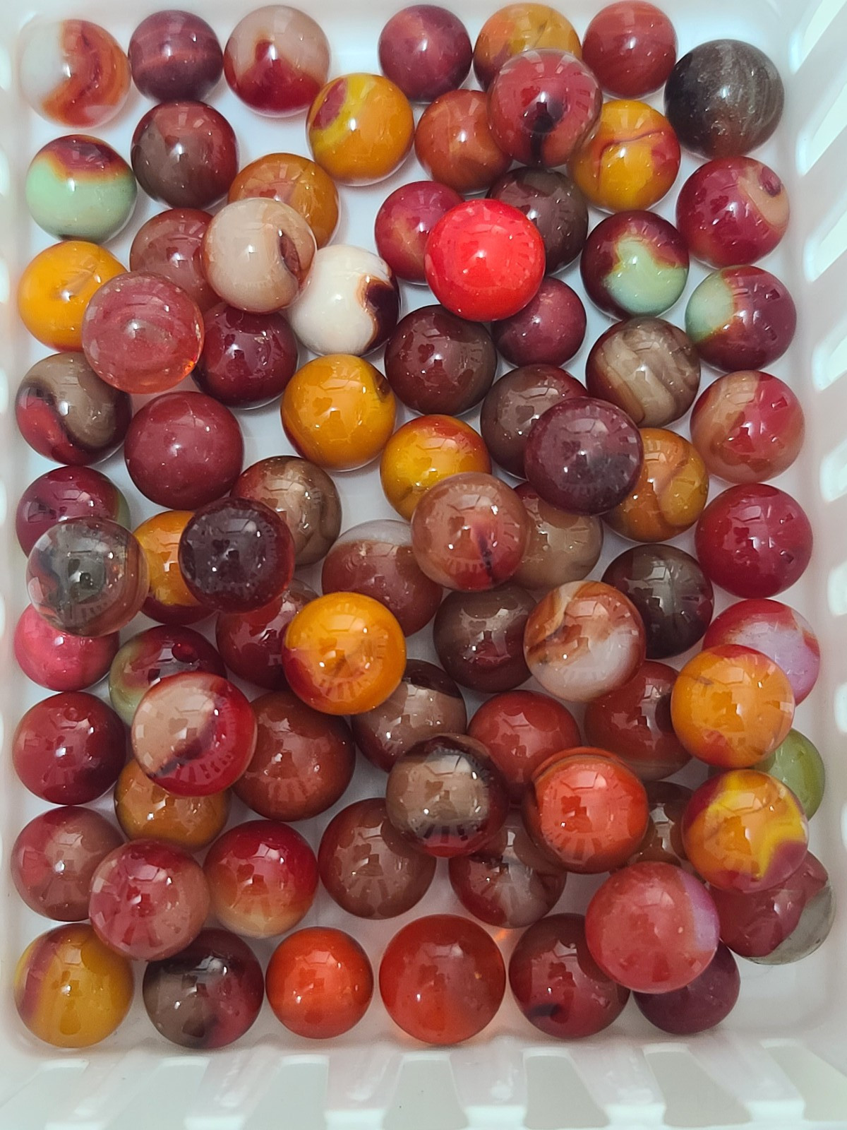 Lot 80x Vintage Glass Marbles Everything RED, Hues Swirls Clear Cats Eye etc