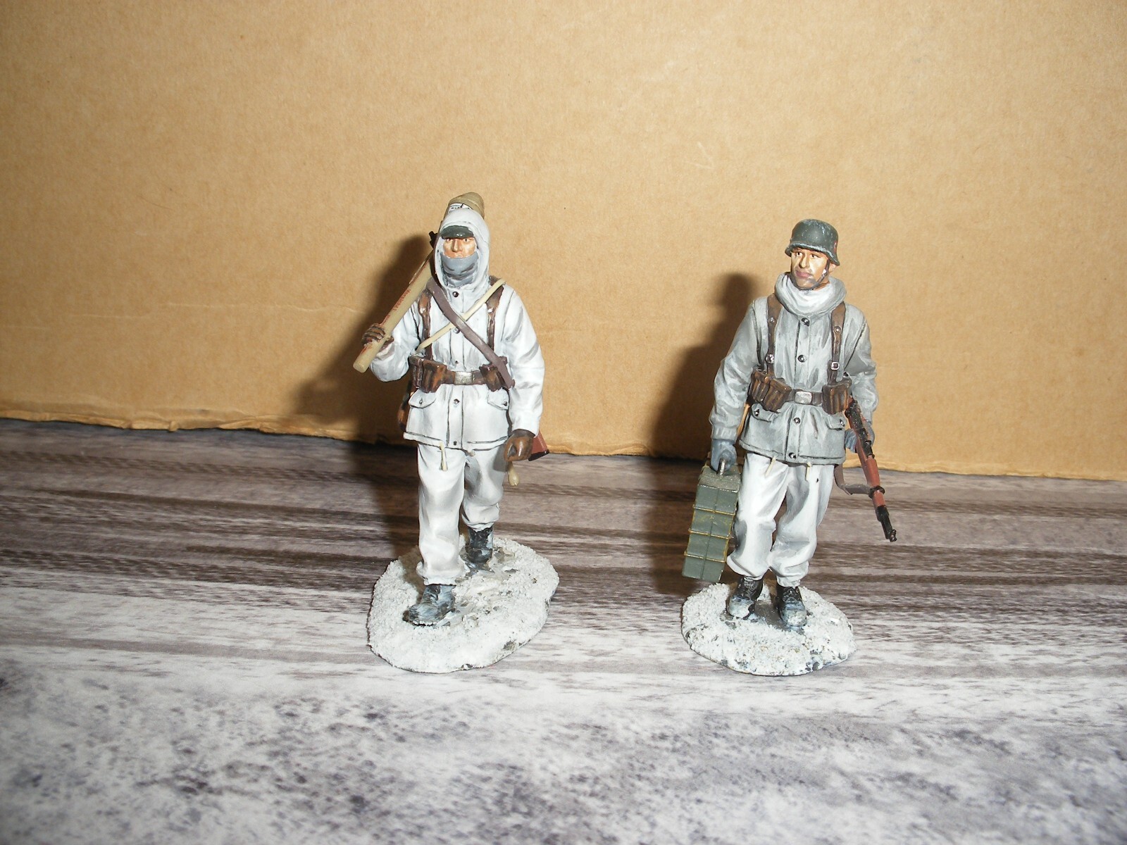 Thomas Gunn SS137a & SS138b WW2 GERMAN *Winter Patrol x 2*