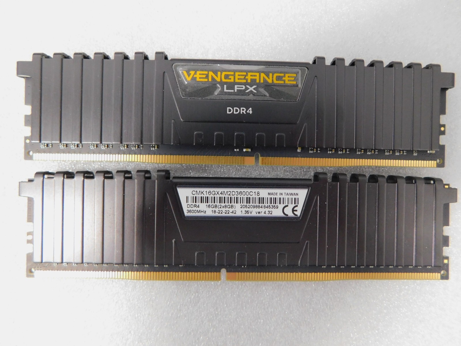 Corsair Vengeance LPX 16GB (2x8GB) RAM DDR4 3600MHz CMK16GX4M2D3600C18