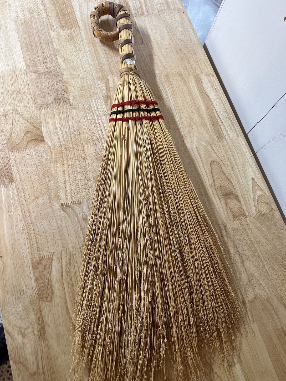 Vintage Wayne Ogle & Sons Whisk Broom W/ Loop Handle Primitive Basket Wall