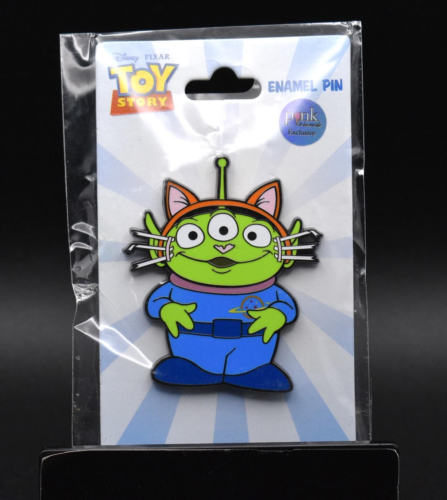 Disney Little Green Men Alien Dressed as a Cat Toy Story PALM Pin (C2)