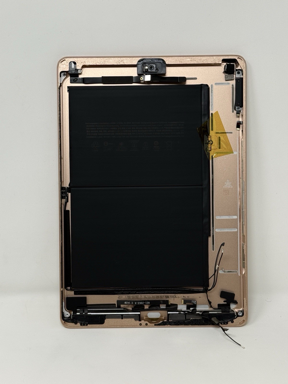 GENUINE APPLE iPAD 7TH GEN 9.7" A2197 REAR HOUSING/FRAME/COVER W/ BATTERY ~ROSE~