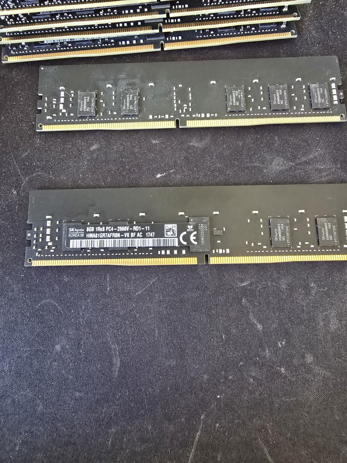 Hynix 8GB (1 x 8GB) PC4-21300 (DDR4-2666) Memory (HMA81GR7AFR8NVK)