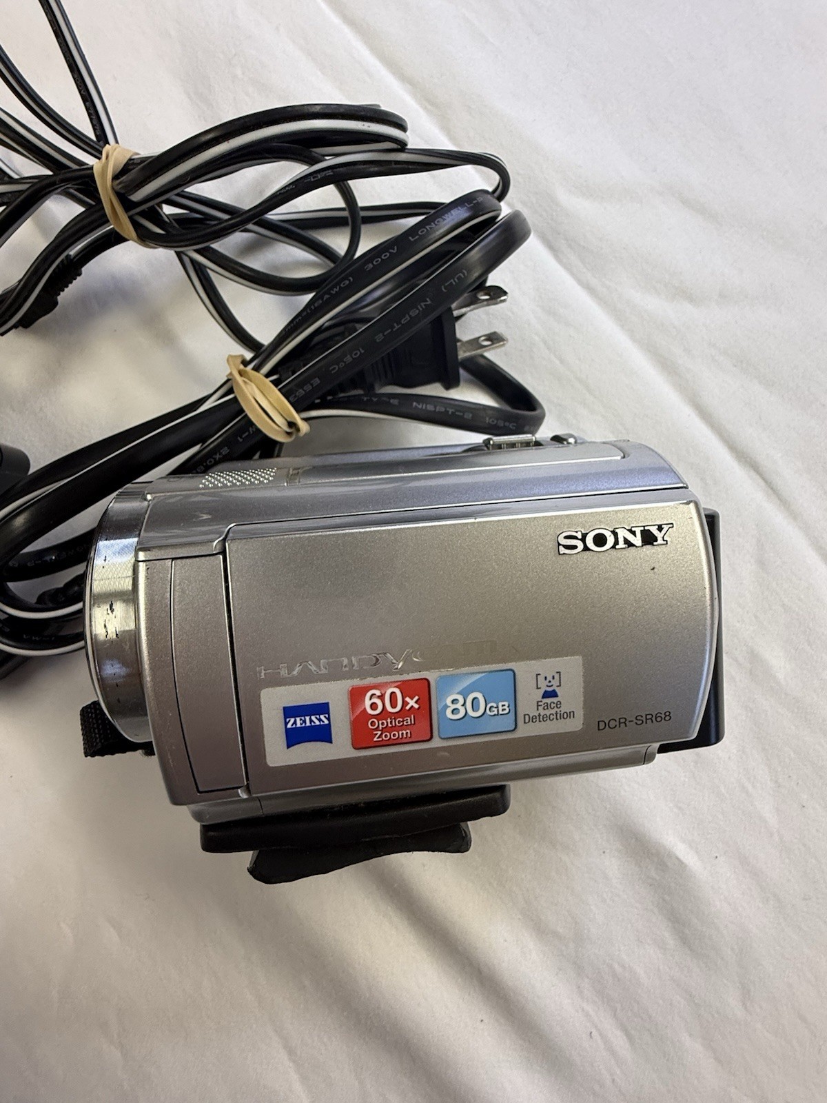 Sony Handycam DCR-SR68 60x Optical Zoom 80GB HDD Digital Camcorder with Manuel 