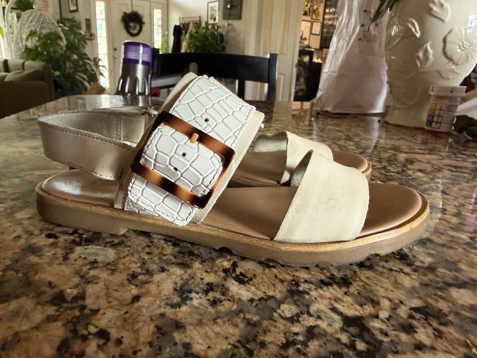 Sorel Ella III Slingback Sandals In Chalk/Gum Size 7 Women’s EUC