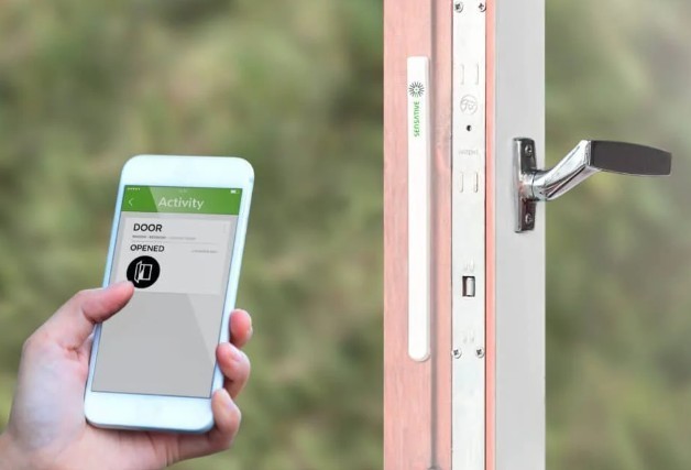 Sensitive Strips Guard THE INVISIBLE OPEN/CLOSE SENSOR FOR WINDOWS & DOORS