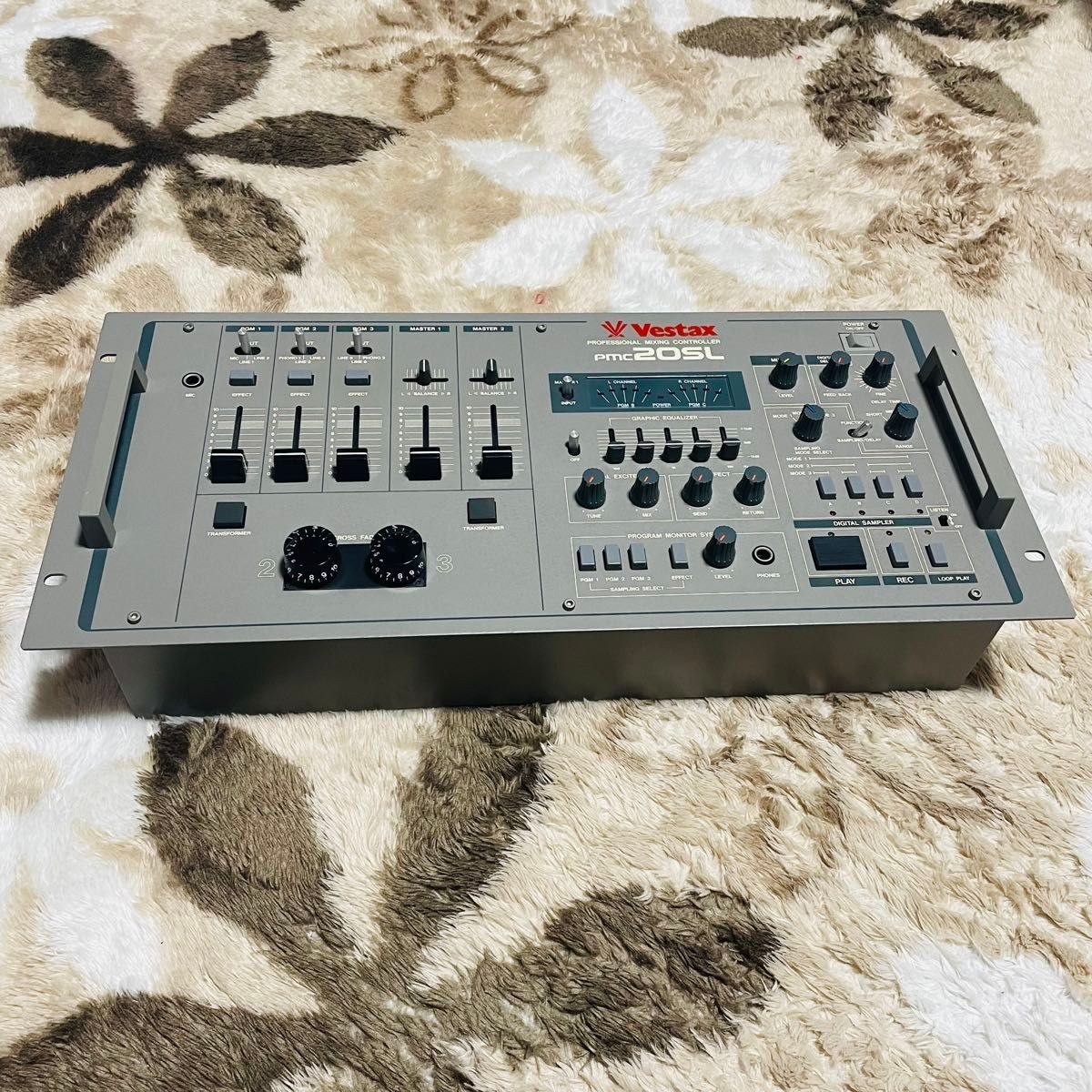 Vestax PMC20SL DJ Mixer In good condition