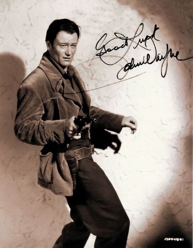 JOHN  WAYNE   -   11  X  14   GLOSSY  SIGNED  PHOTO  REPRINT