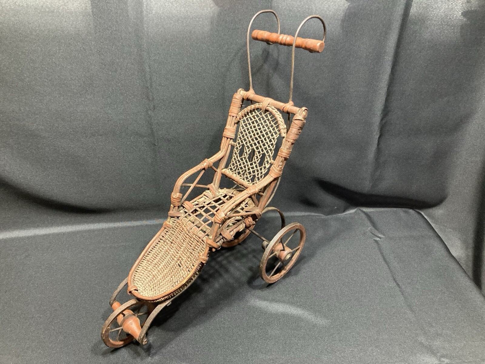 Antique Wicker Baby Doll Carriage Stroller 3 Wheel Chair Wooden Wheels