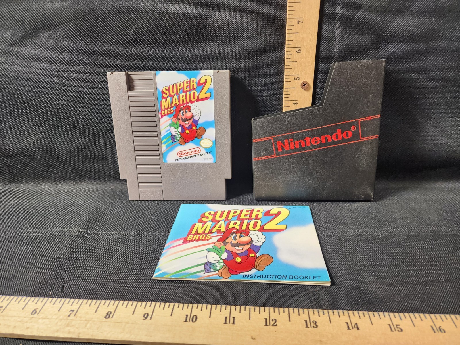 Super Mario Bros. 2 NES Video Game w/Manual & Nintendo Sleeve Tested Works
