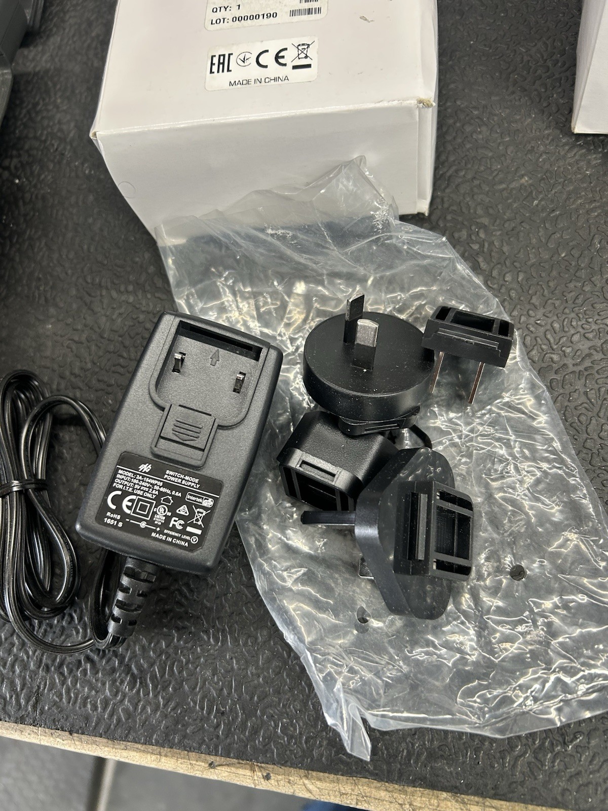 SENSEAR Power Supply SMPW0001  POW00003 Plug Pack AC-DC with adapters 5V 2.6A