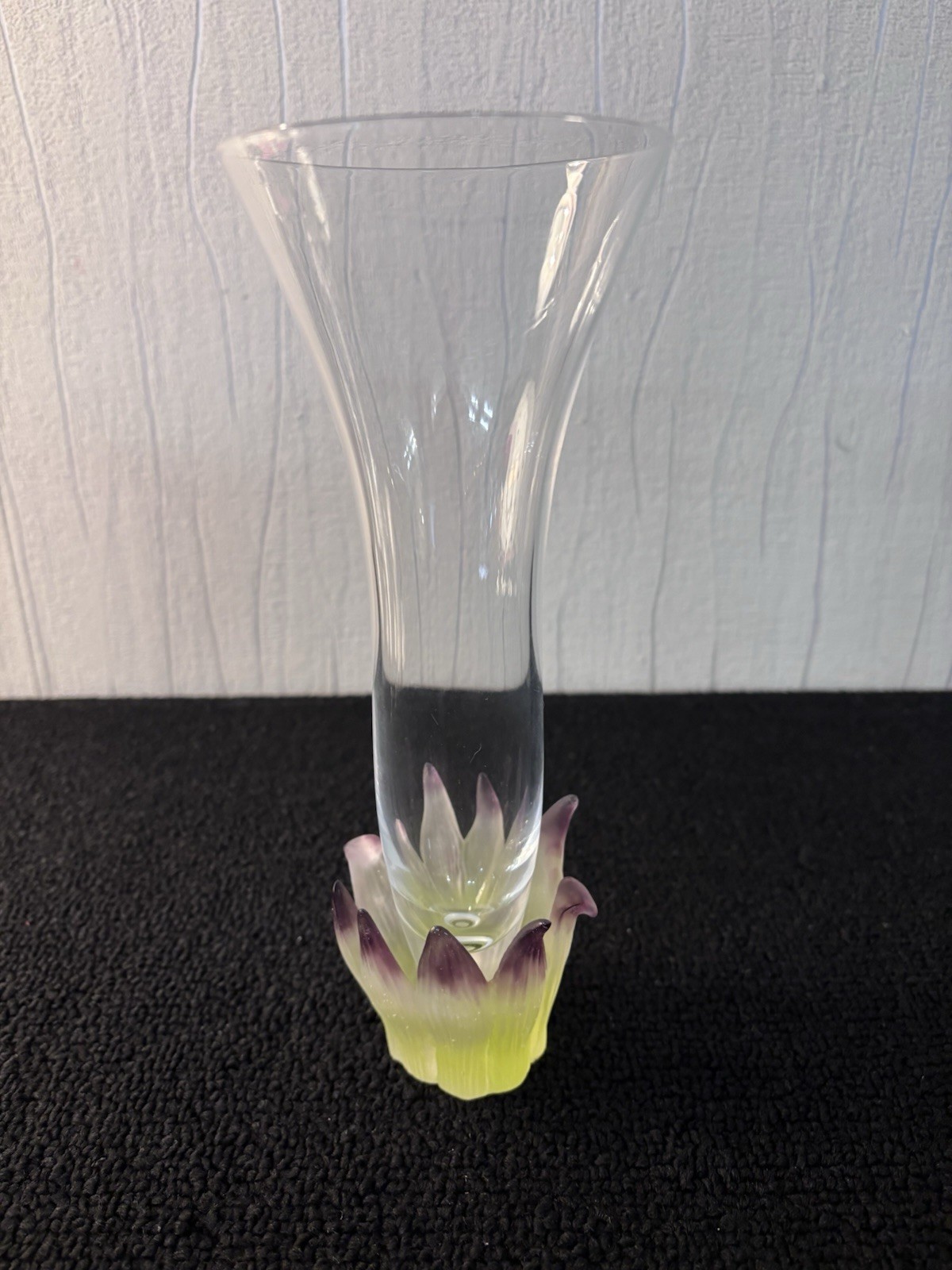 Iris Vase In Crystal Daum France Nancy 2024 H: 21 Cm