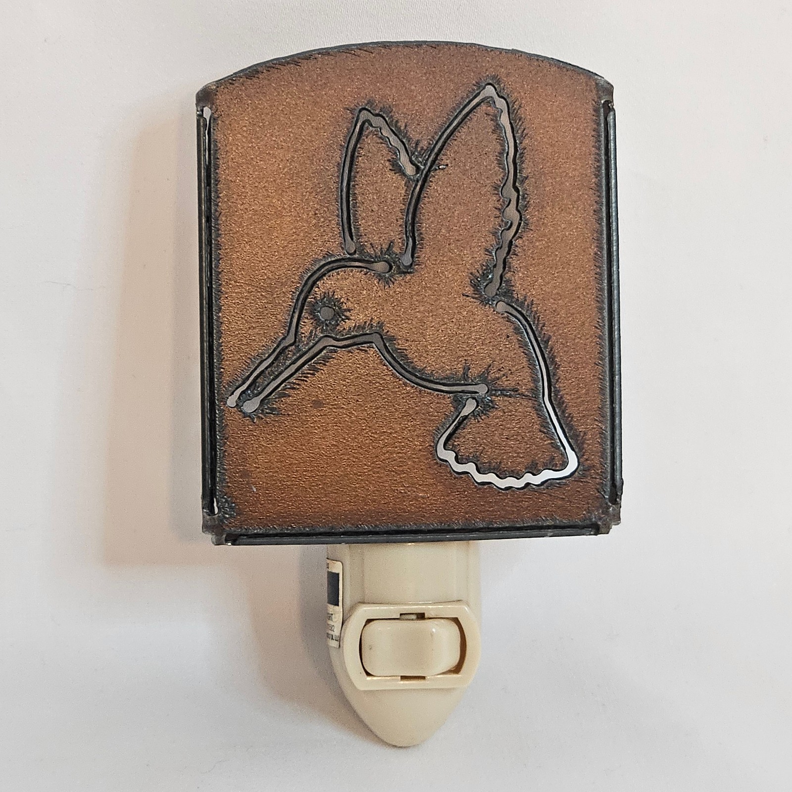 Vintage metal hummingbird night light