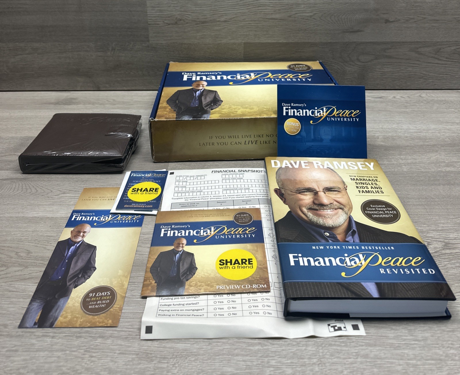 Dave Ramsey’s Financial Peace University Membership Kit Course Box. New-Open Box