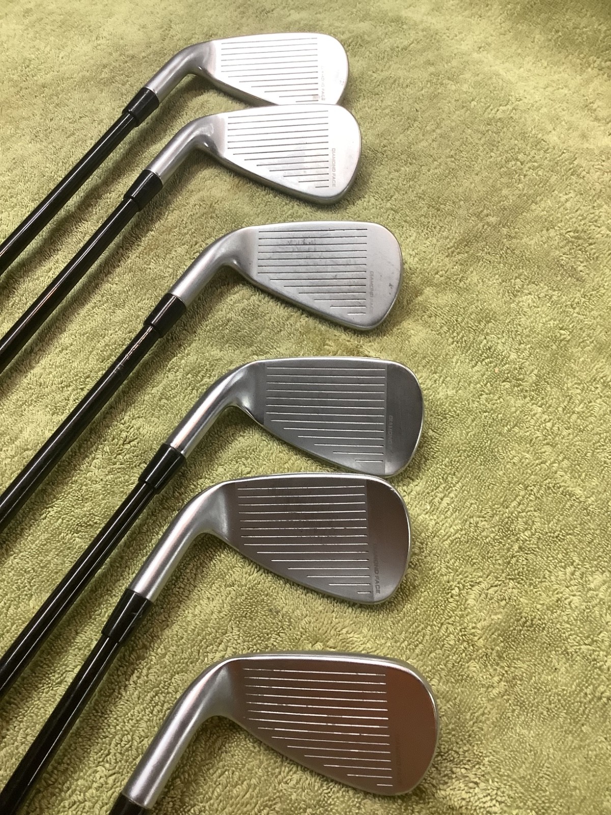 Tour Edge Exotics E723 RH 5-PW Regular