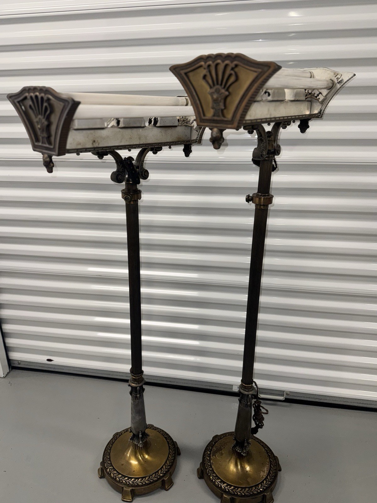 Mutual Sunset  1930S Floor Standing Fluorescent Fixtures Theater/Funeral/Deco