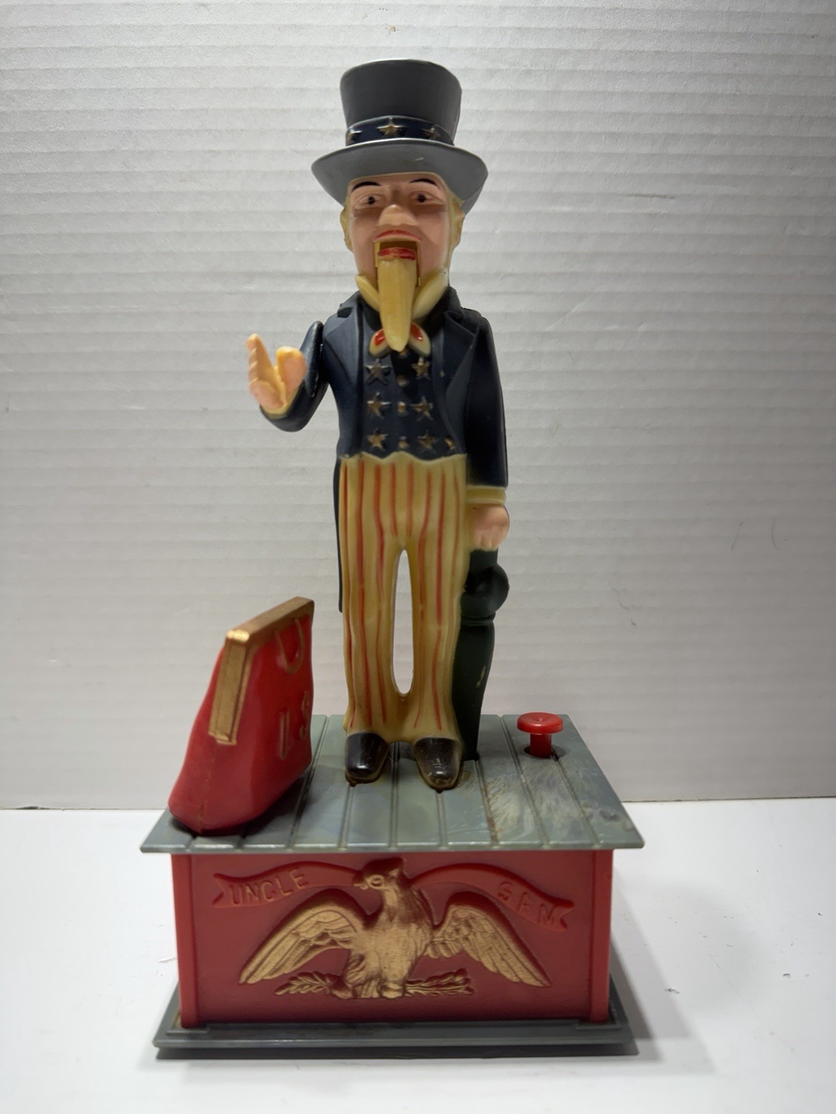 Vintage 1970s Plastic Uncle Sam Mechanical Coin Money Bank (READ)
