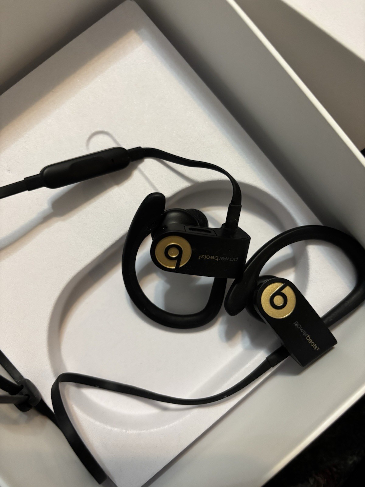 Beats by Dr Dre Black and Golf Wired Over Ear Headphones - Need To Be Fixed!