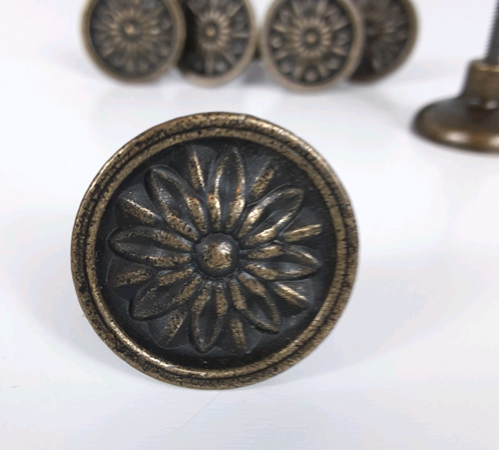Six Drawer Door Pulls Knobs Vintage Bronze Metal with Screws