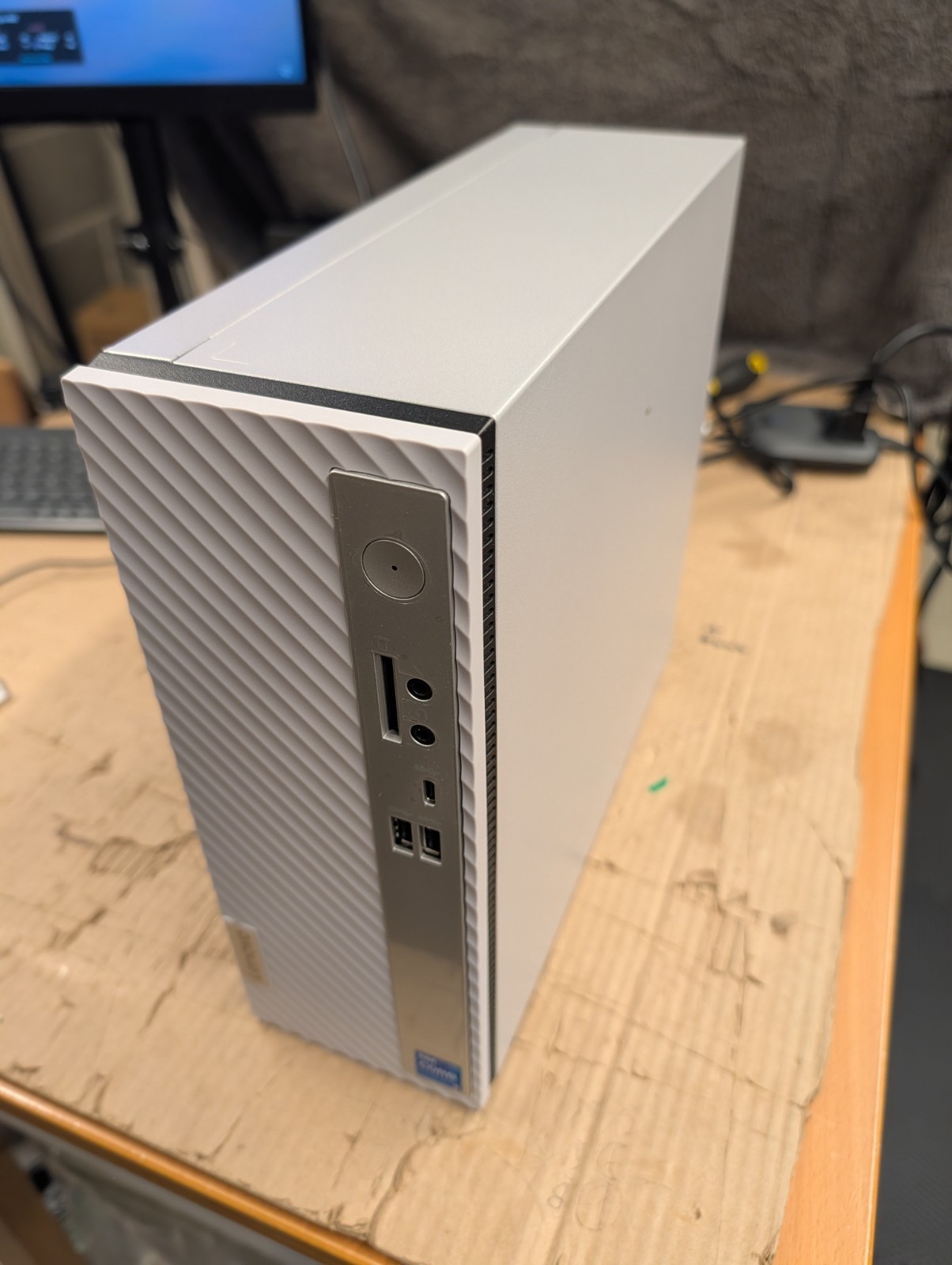 Lenovo IdeaCentre 3 07IAB7 Desktop 512GB M.2 16GB Core i5-12400 Win 11