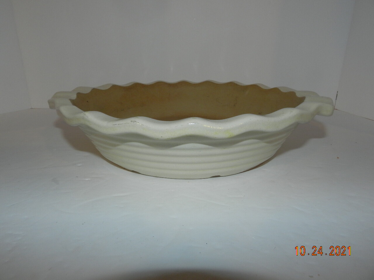 Pampered Chef Deep Dish Pie Plate #1000 – Vanilla Ivory 