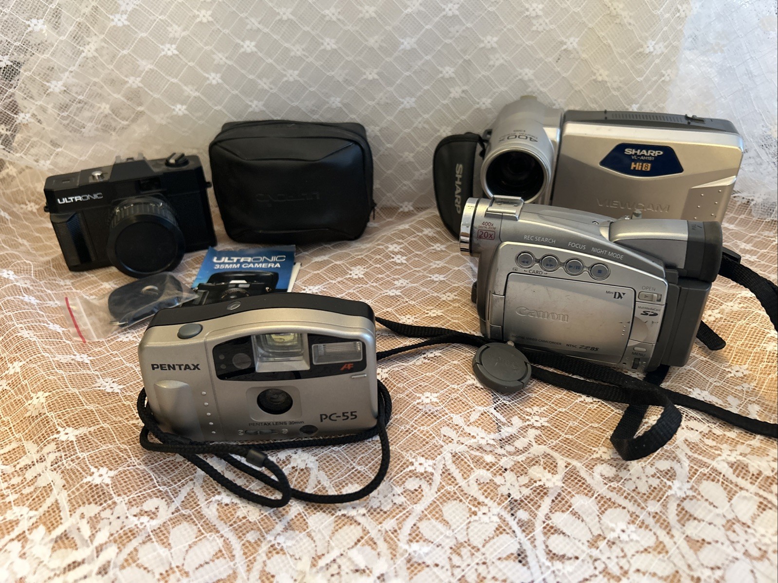 Vintage Lot Of 4~2 Cameras~2 Camcorders 