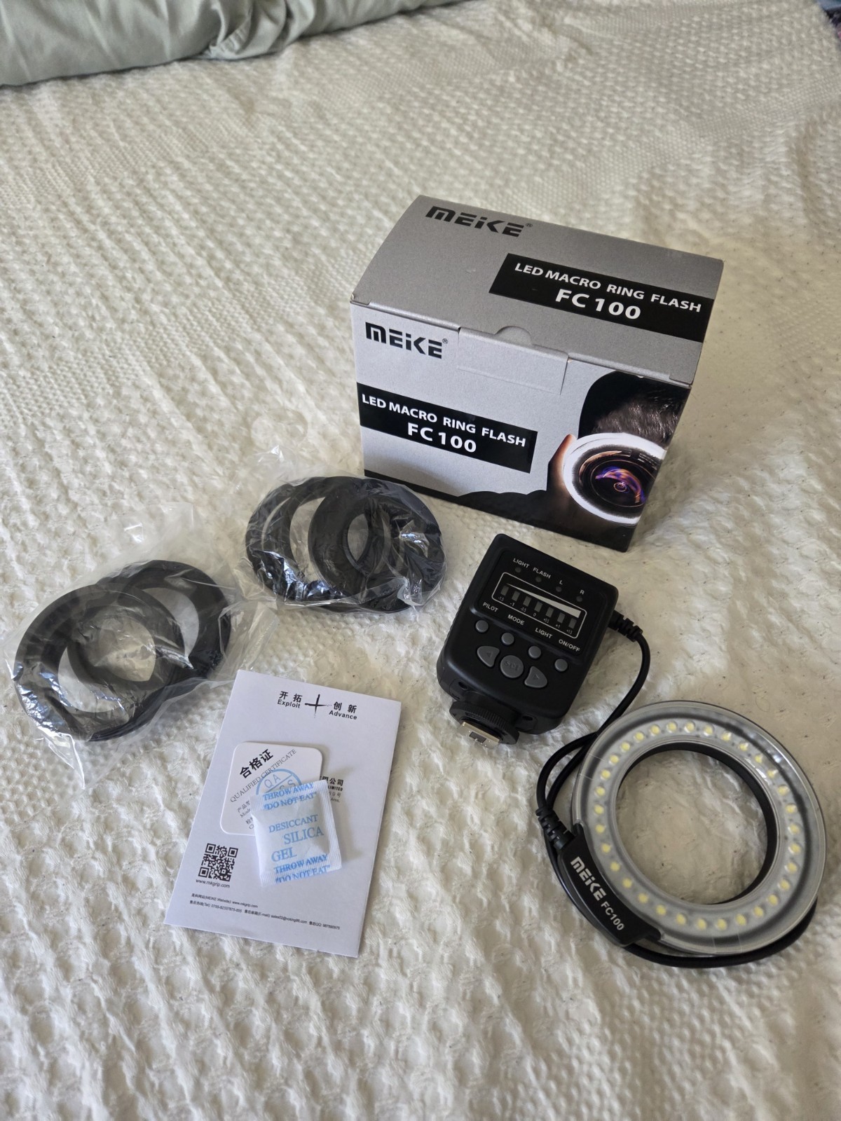 Meike FC100 LED Macro Ring Flash for Digital Camera DSLR Hot Shoe Mount