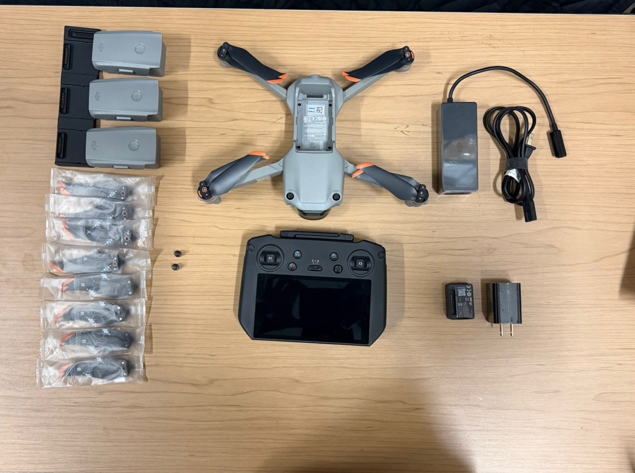 DJI Air 2S Fly More Combo Very Low Usage 2 Controllers Drone