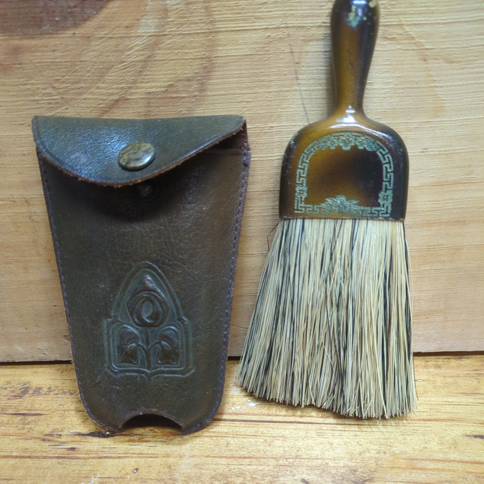 Antique BRUSH Embossed Leather Small Whisk Broom Crumb Barber Grooming Dining G6