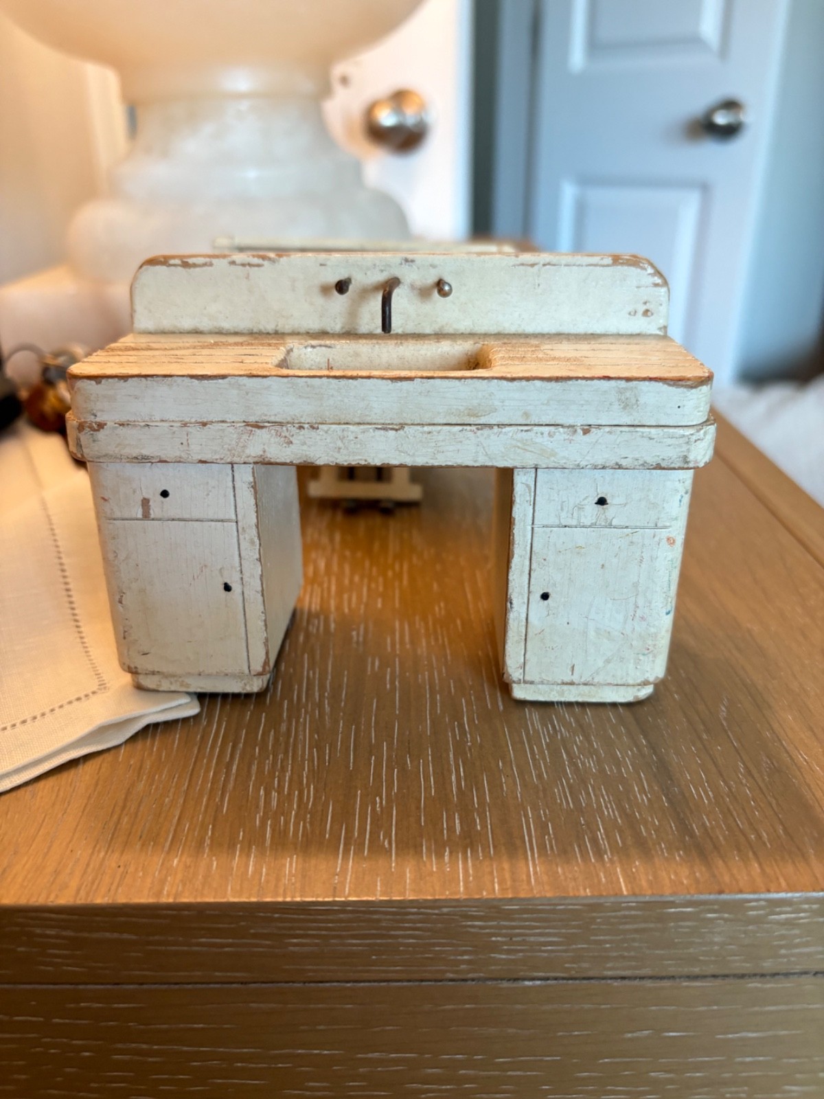 VINTAGE STROMBECKER DOLLHOUSE MINIATURE 1940'S KITCHEN SINK + Free Piano