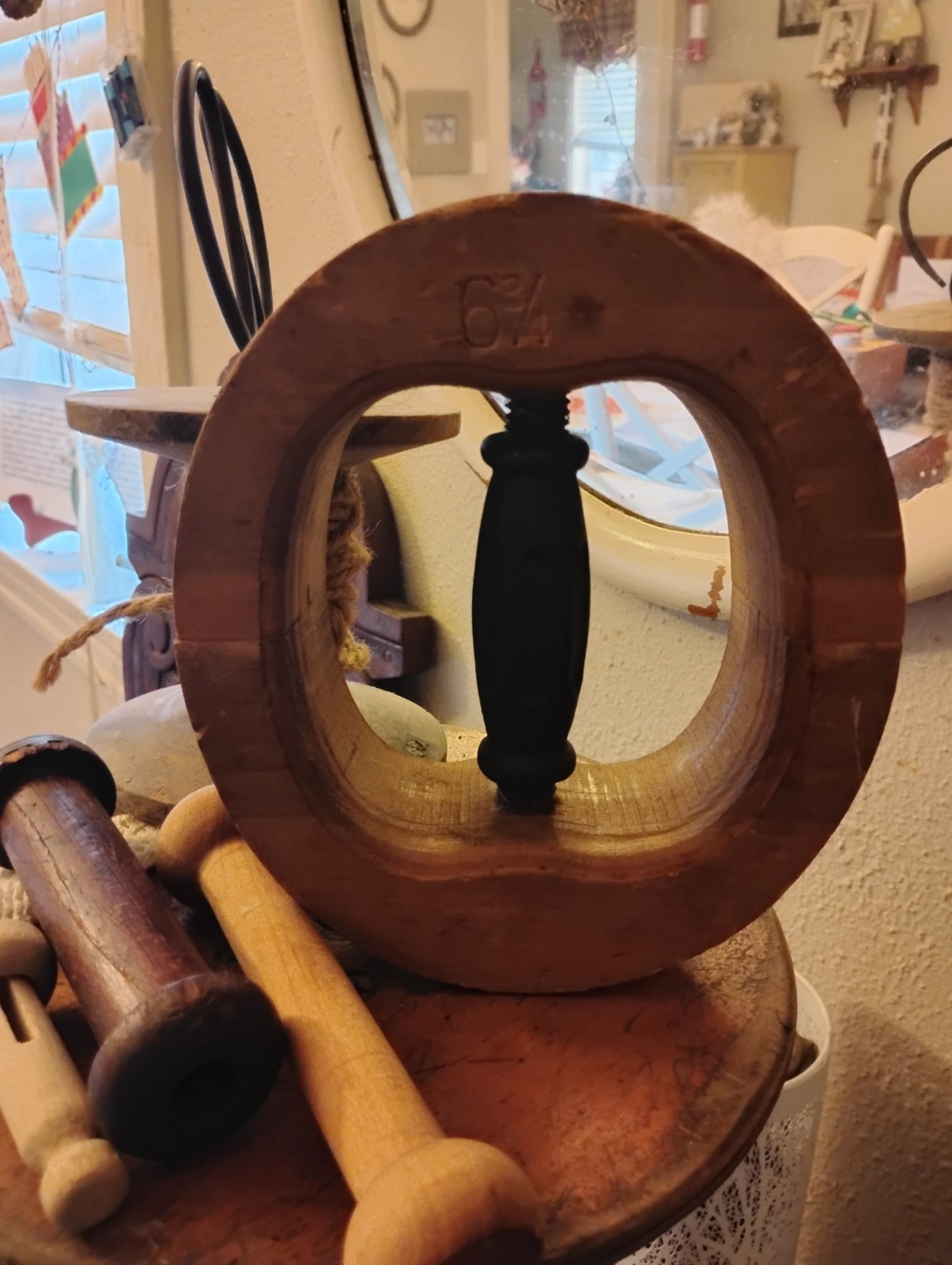 6&3/4 Vintage Wooden Millenry Hat Stretcher with Black Metal Handle Made In USA