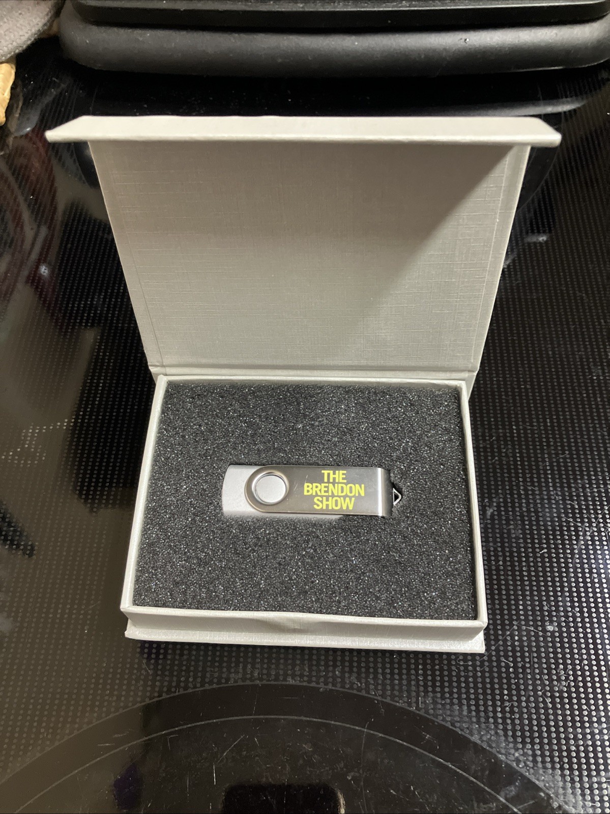 The Brendon Burchard Show /USB Stick MINT /Top 100 Episodes of The Charged Life