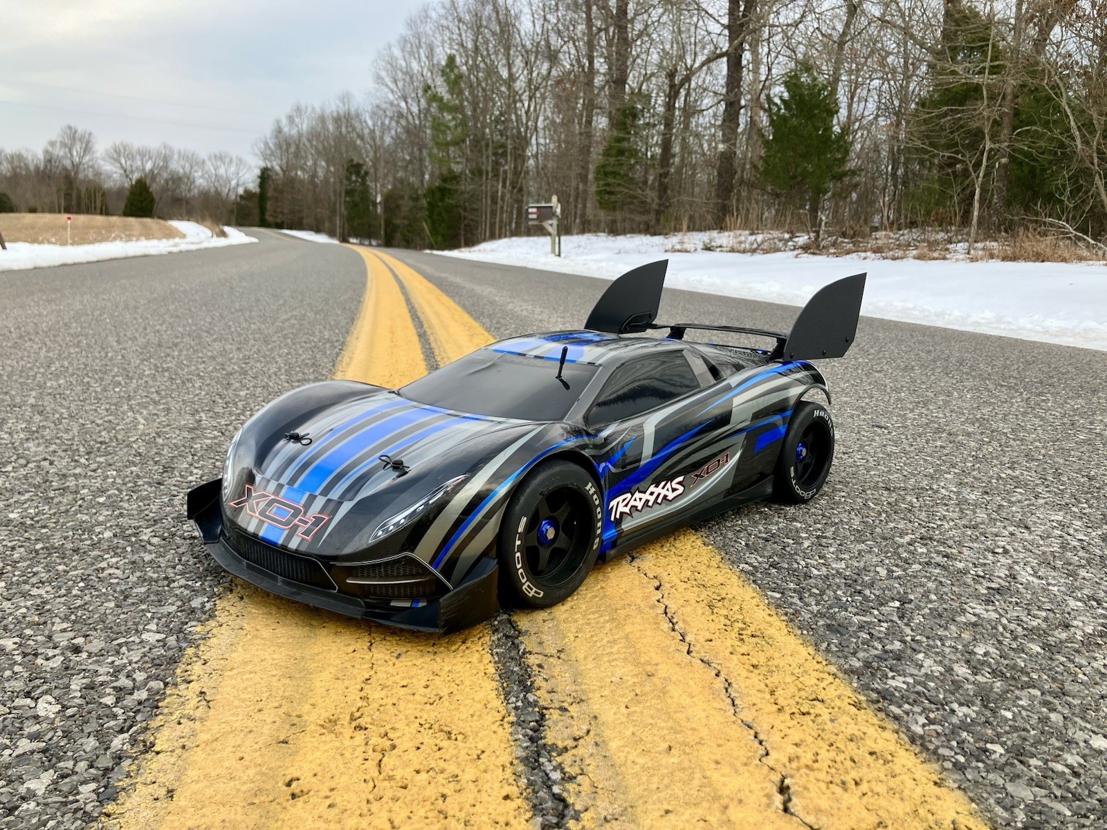 Traxxas XO-1 AWD 1/7 Scale RTR Custom Built RC Supercar Tested At 107 MPH