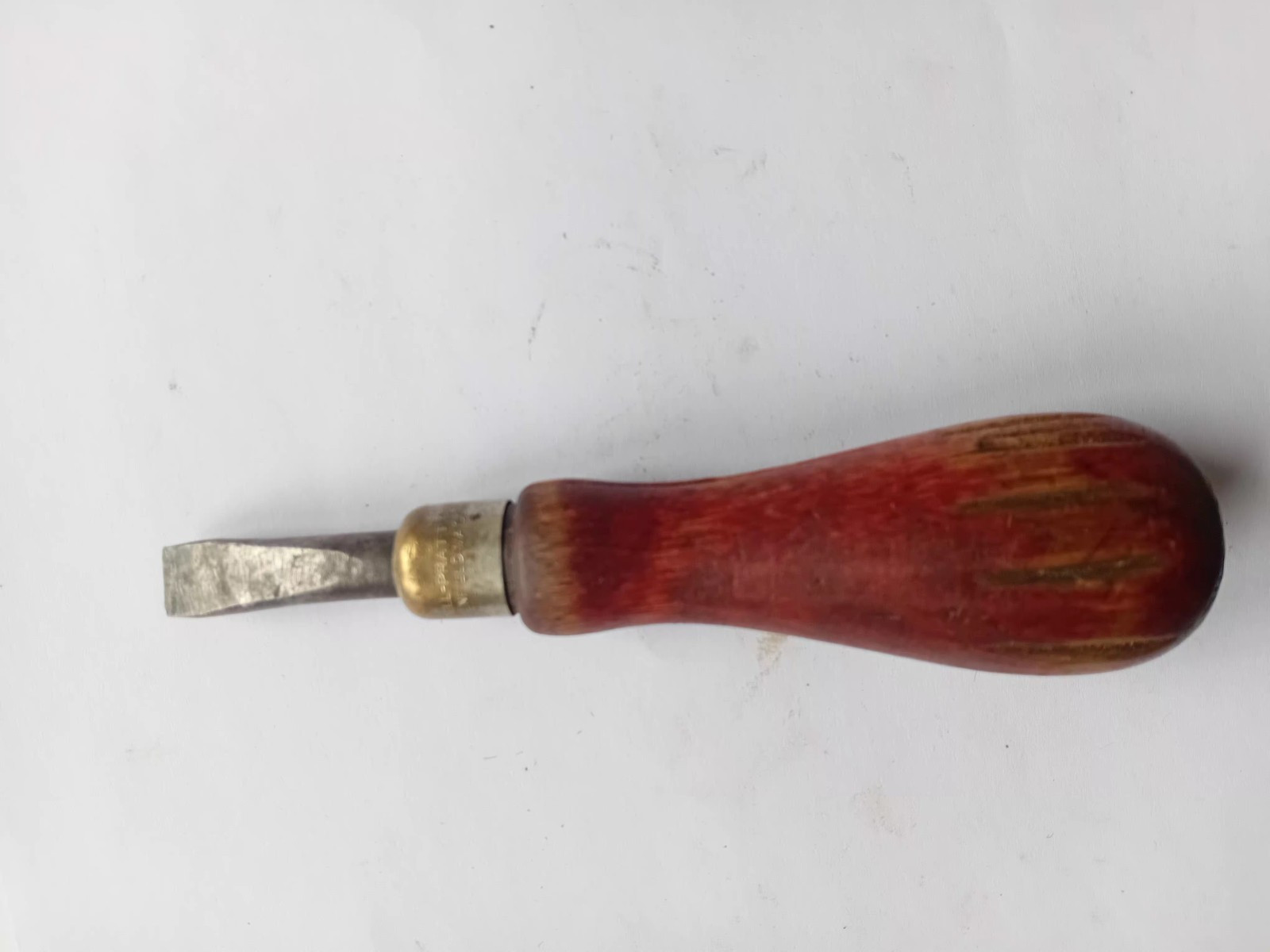 Small 5 inch Vintage Goodell-Pratt  hand screwdriver with wooden handle