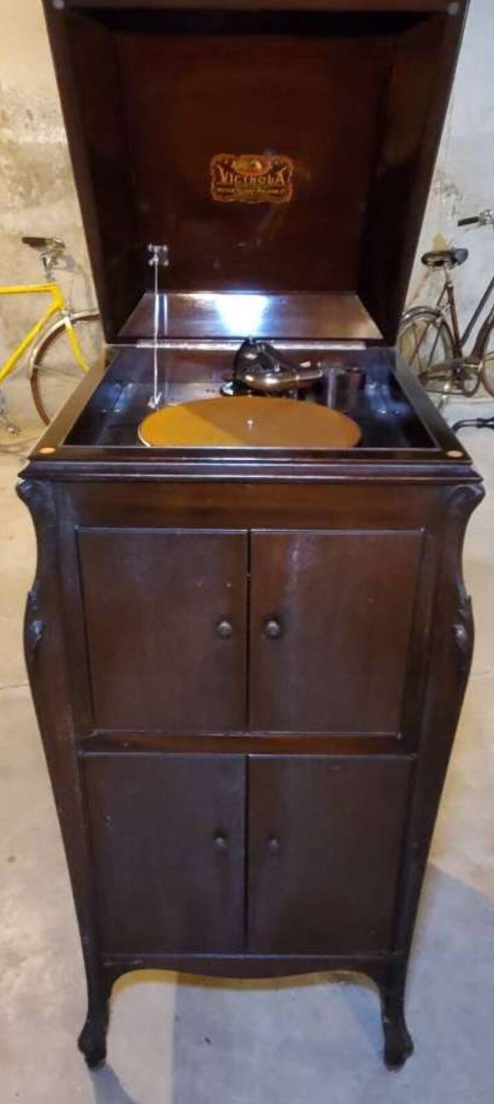 VINTAGE VICTOR VICTOROLA ALBUMS PLAYER FUNCTIONAL 