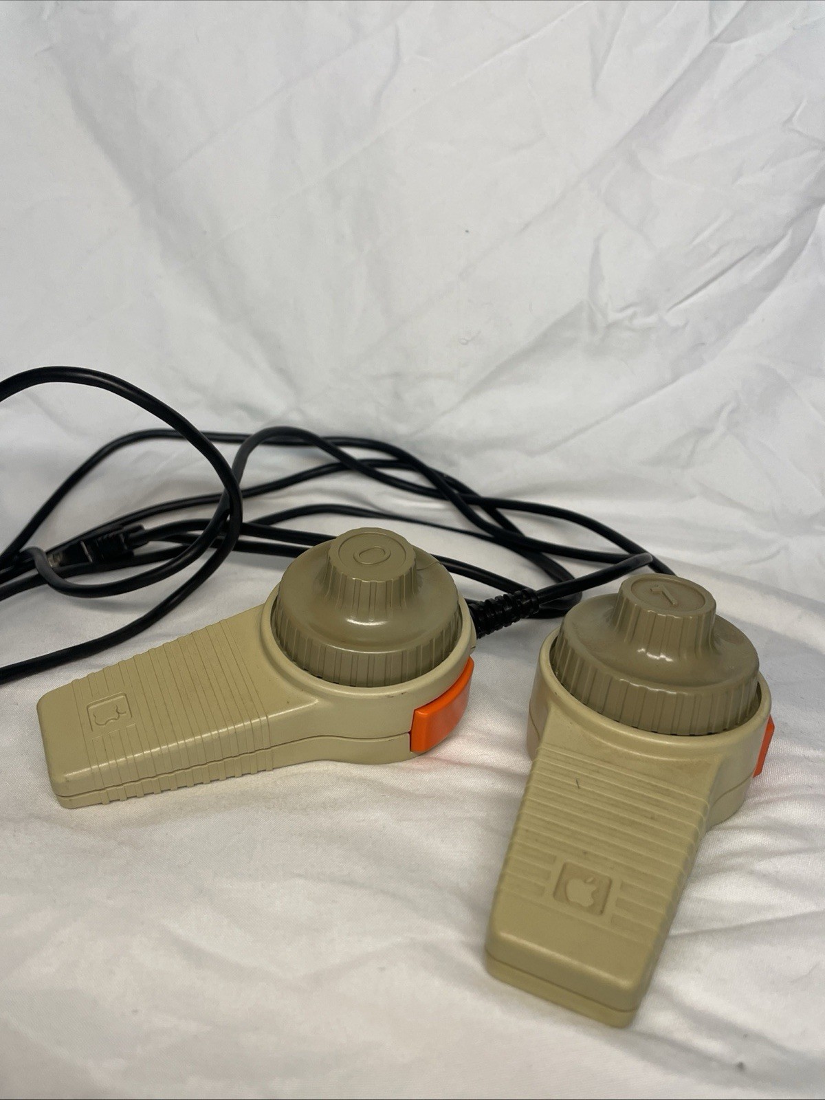 Vintage Orignal Apple Hand Controllers for Apple iie A2M2001