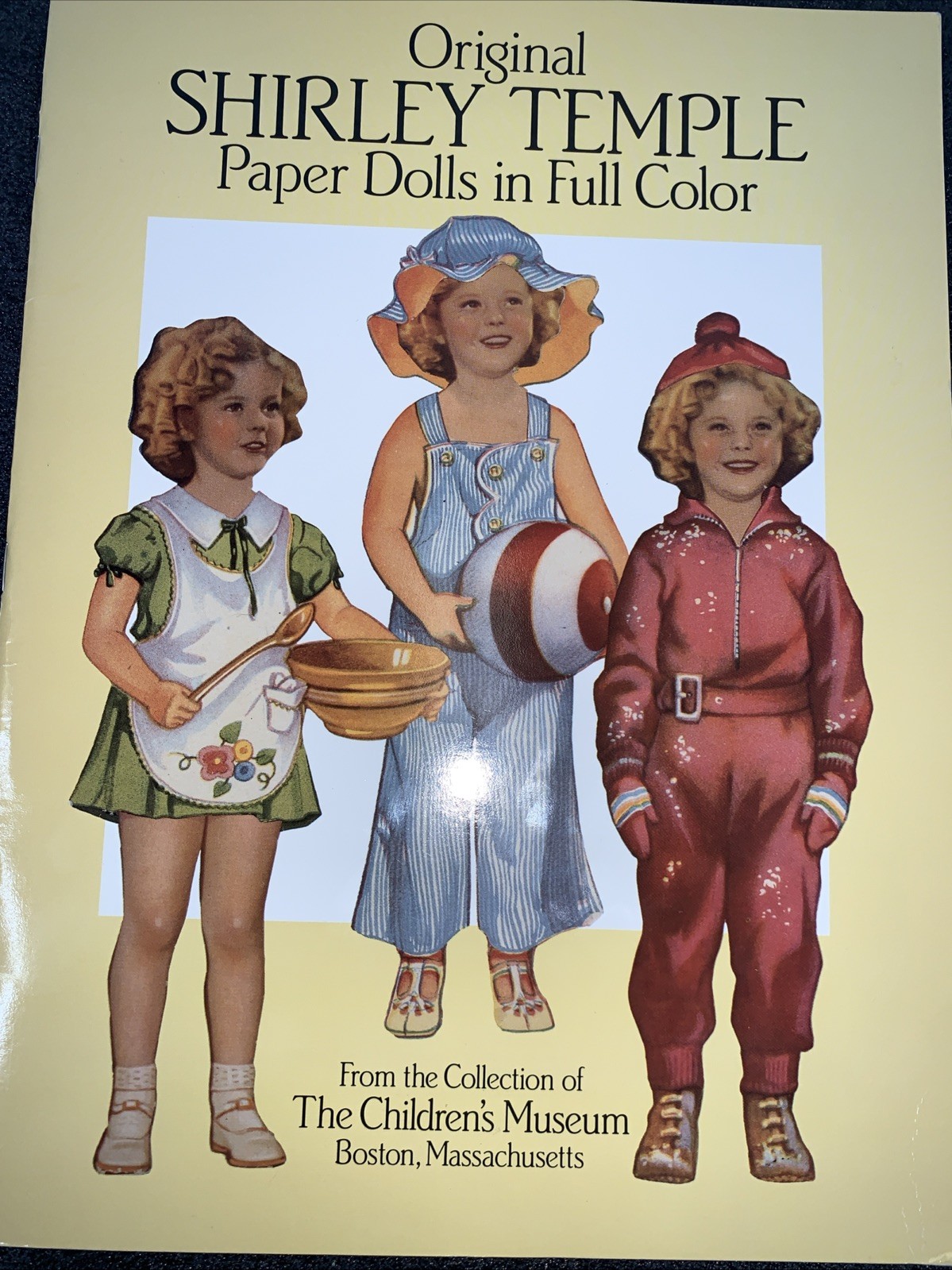Original Shirley Temple Paper Dolls in Full Color Softcover Book 1988 21-43