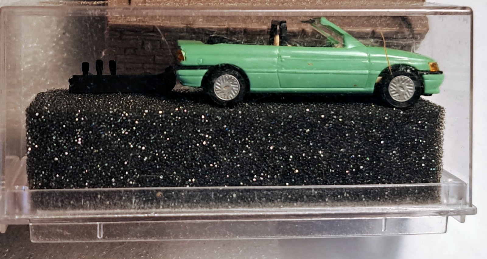 HO - Praline 5705 Ford Escort Ghia Car Vehicle - NIP